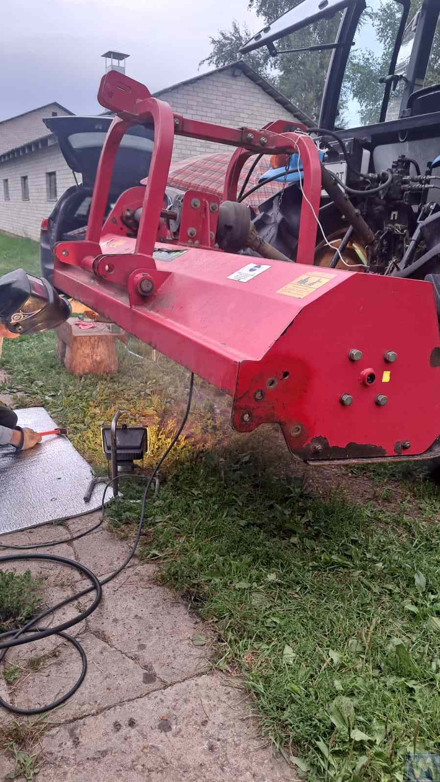 Inginer Vibromera în timpul echilibrării unui mulcer